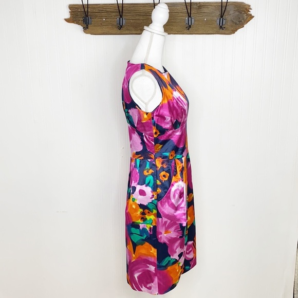 St. John Floral Sheath Dress - Picture 4 of 11